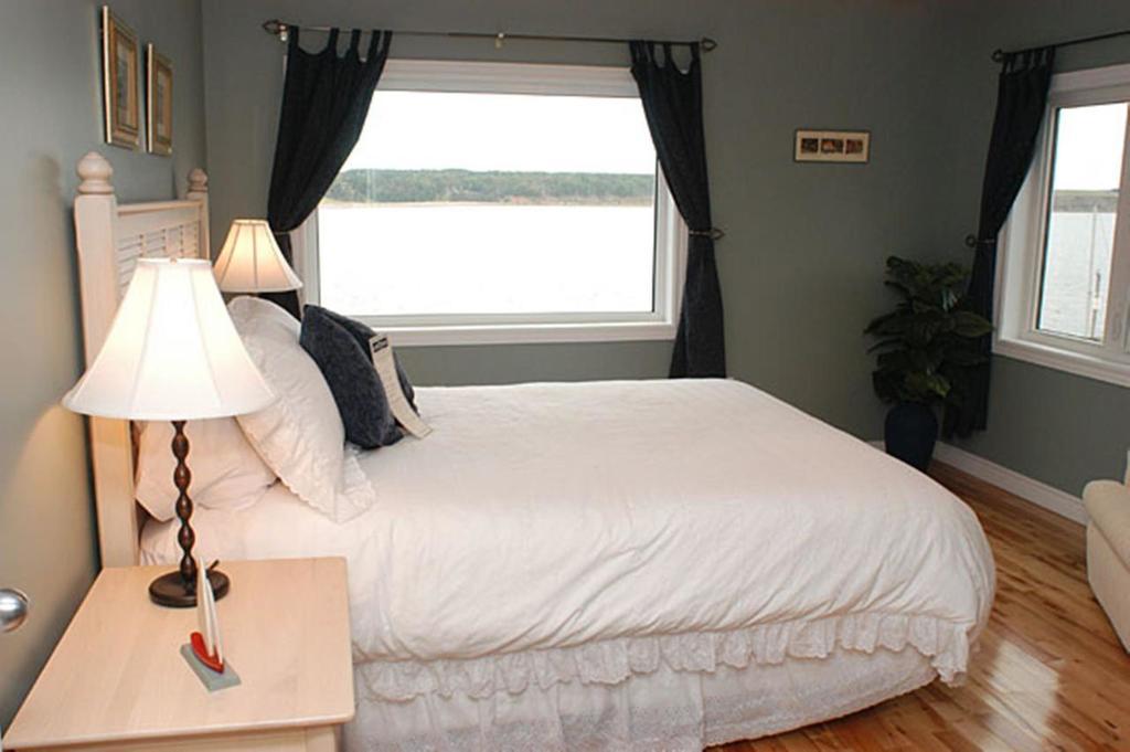 Auberge Bay Wind Suites Chéticamp Habitación foto